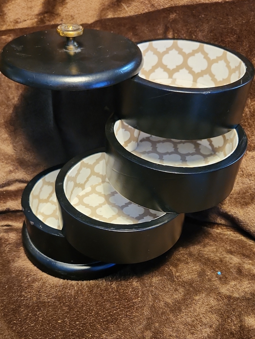 Source Unknown Black and Cream Tiered Jewelry Organizer